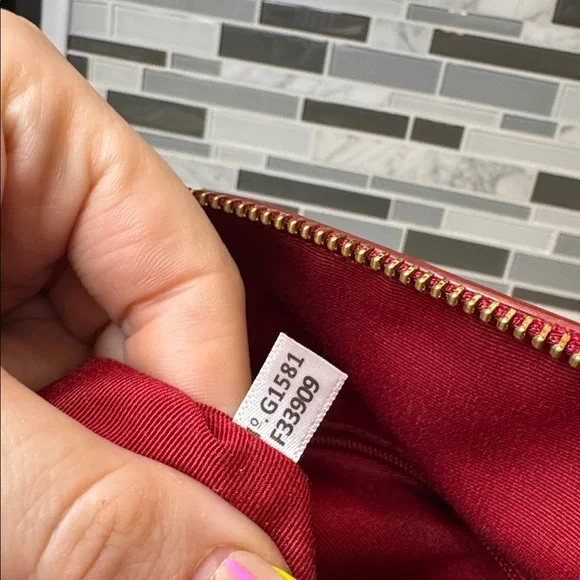 COACH - 2015 Crossbody/Hand Bag - Picture 12 of 12